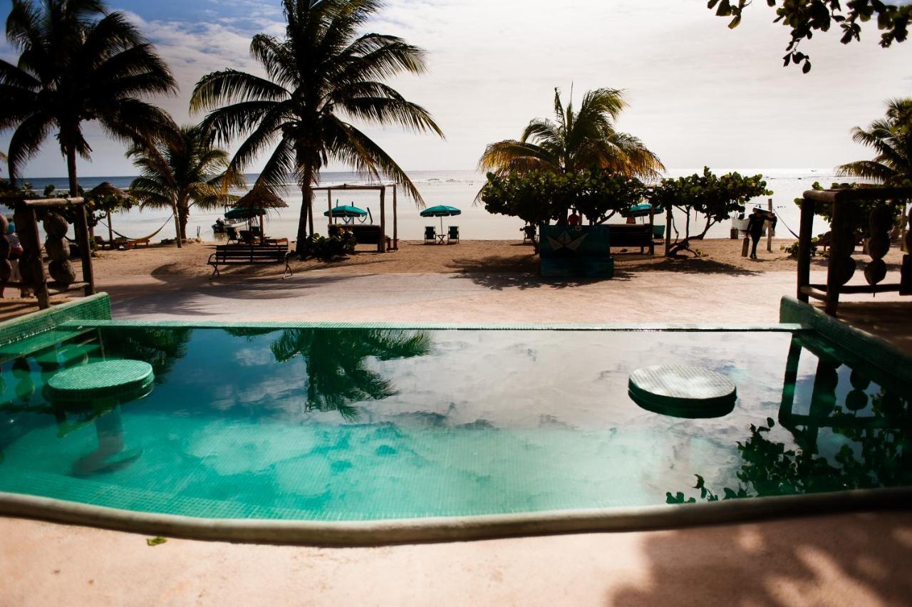 Nacional Beach Club & Bungalows มาอาอวล ภายนอก รูปภาพ